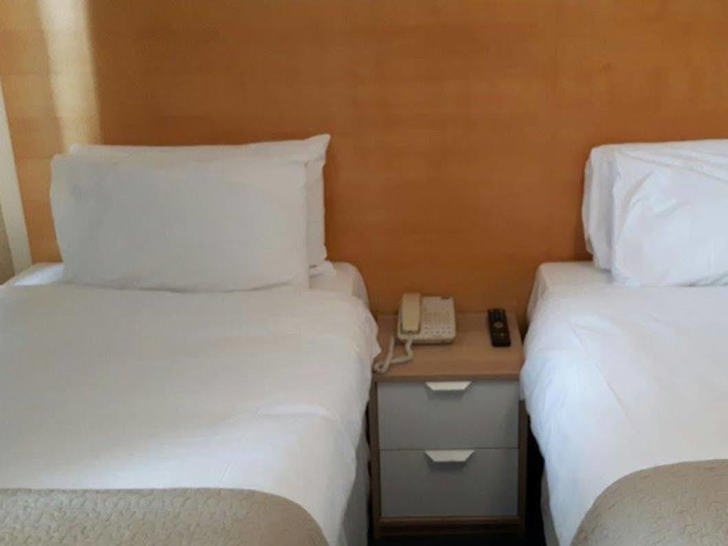 George Oxford Hotel Экстерьер фото